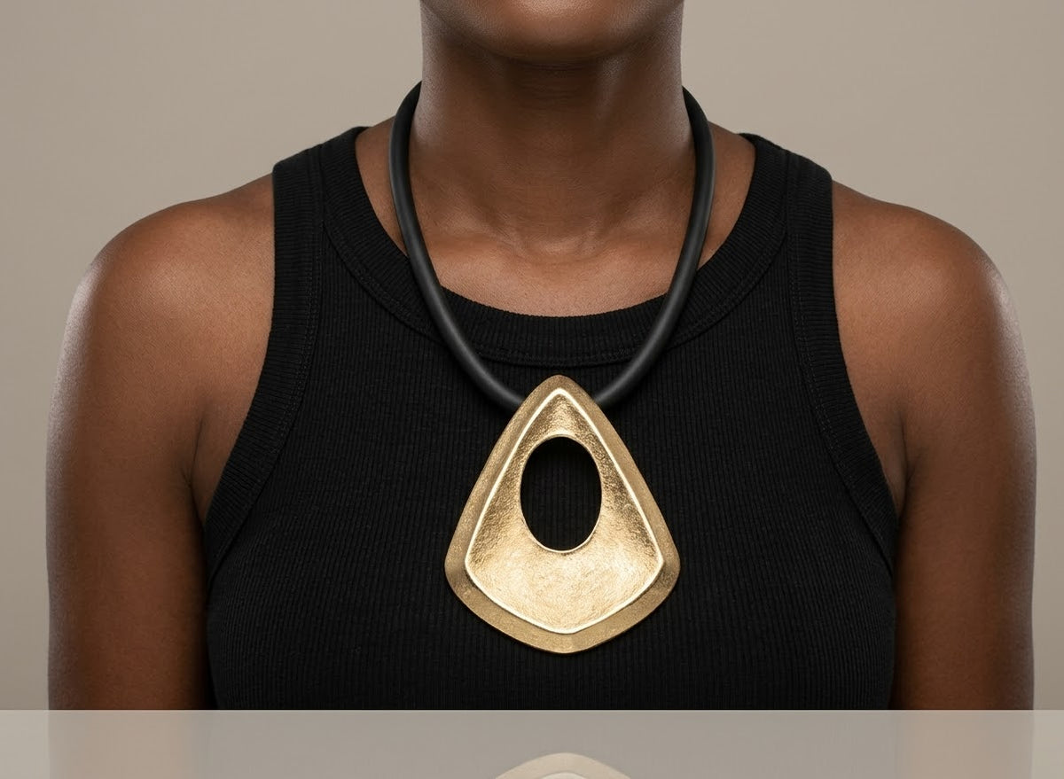 Metallic Geometric Pendant Necklace